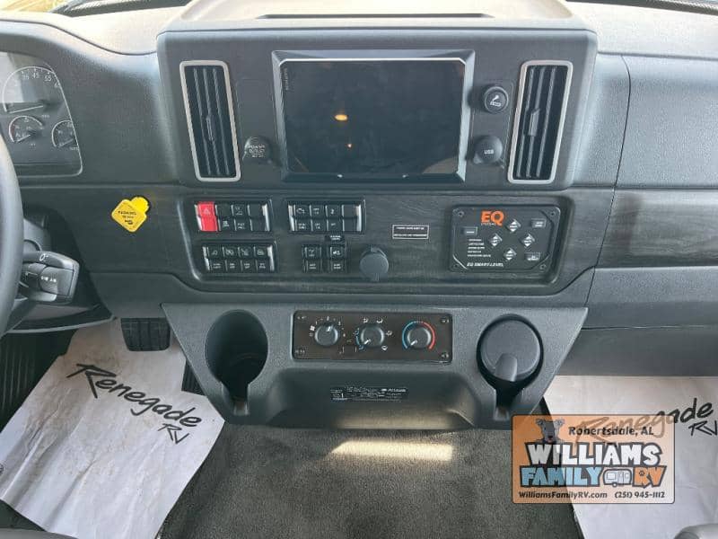 2026 Renegade 2026 Renegade Verona - thumbnail 30