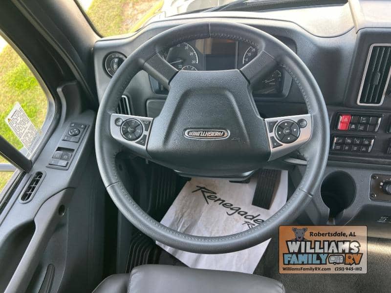 2026 Renegade 2026 Renegade Verona - thumbnail 31