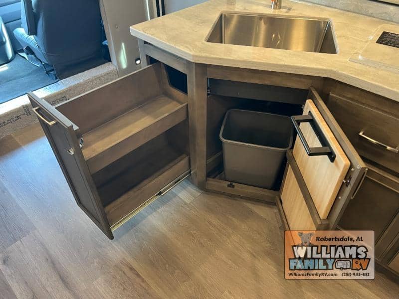 2026 Renegade 2026 Renegade Verona - thumbnail 44