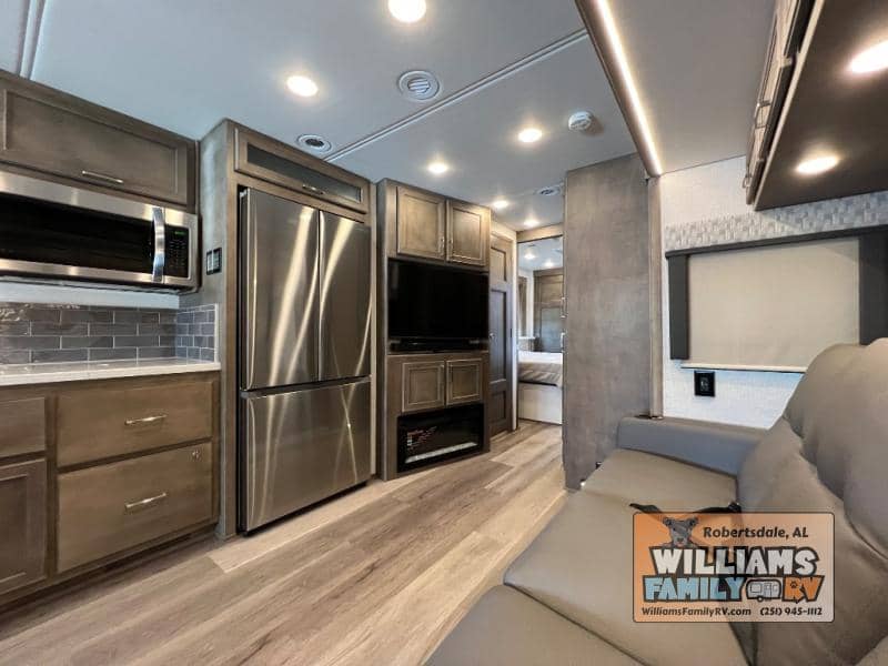 2026 Renegade 2026 Renegade Verona - thumbnail 51