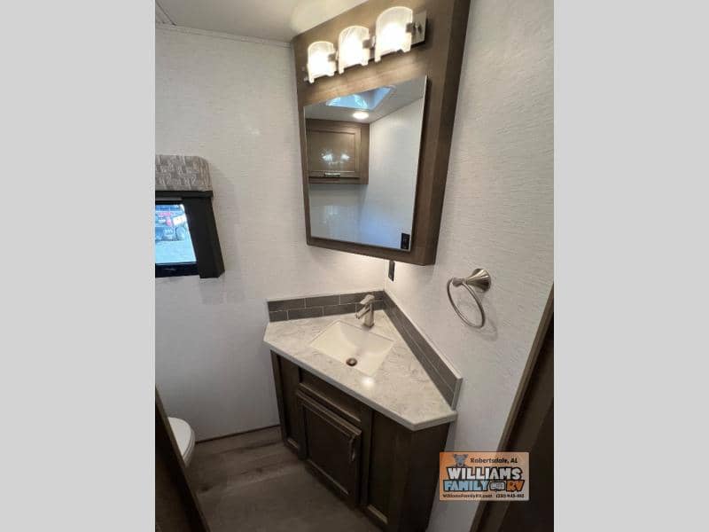 2026 Renegade 2026 Renegade Verona - thumbnail 53