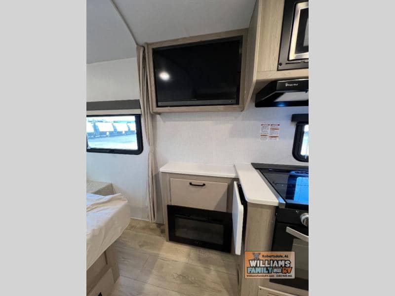 2025 Forest River 2025 Forest River Flagstaff Micro Lite - thumbnail 9