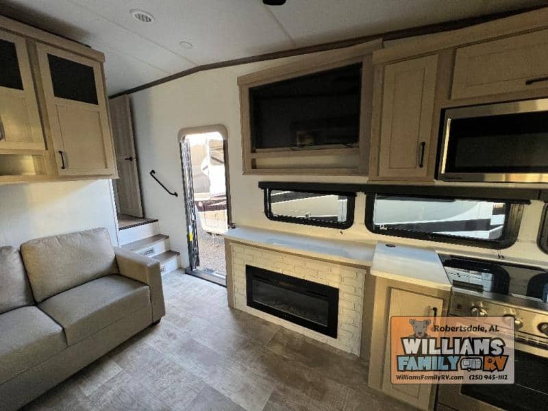 2024 Forest River 2024 Forest River Rockwood Signature - thumbnail 6