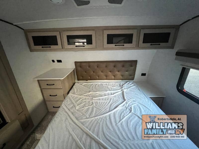 2024 Forest River 2024 Forest River Rockwood Signature - thumbnail 16