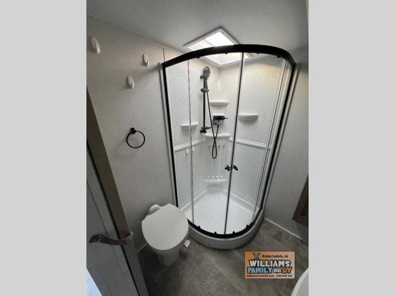 2024 Forest River 2024 Forest River Rockwood Signature - thumbnail 18