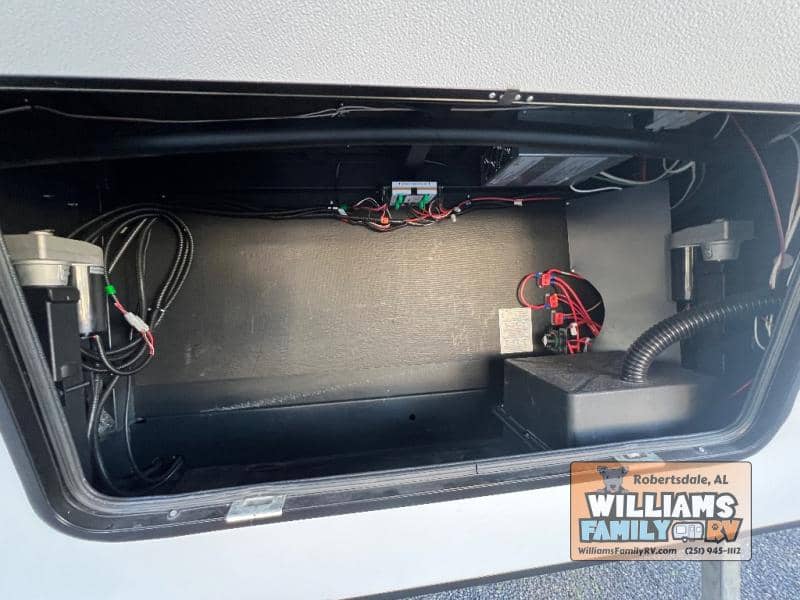 2024 Forest River 2024 Forest River Rockwood Signature - thumbnail 33