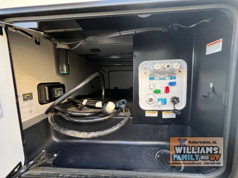 2024 Forest River 2024 Forest River Rockwood Signature - thumbnail 34