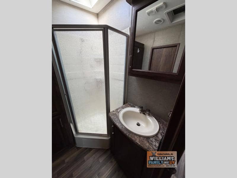 2016 Keystone RV 2016 Keystone RV Cougar - thumbnail 15