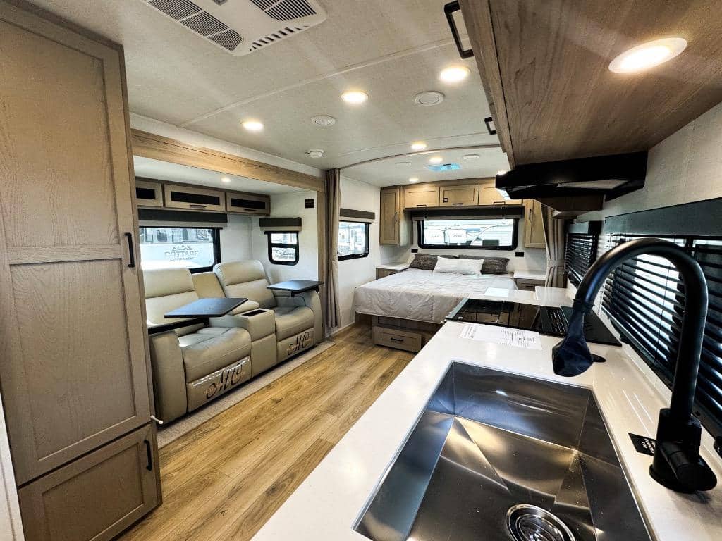 2026 Forest River 2026 Forest River Rockwood Mini Lite - thumbnail 3