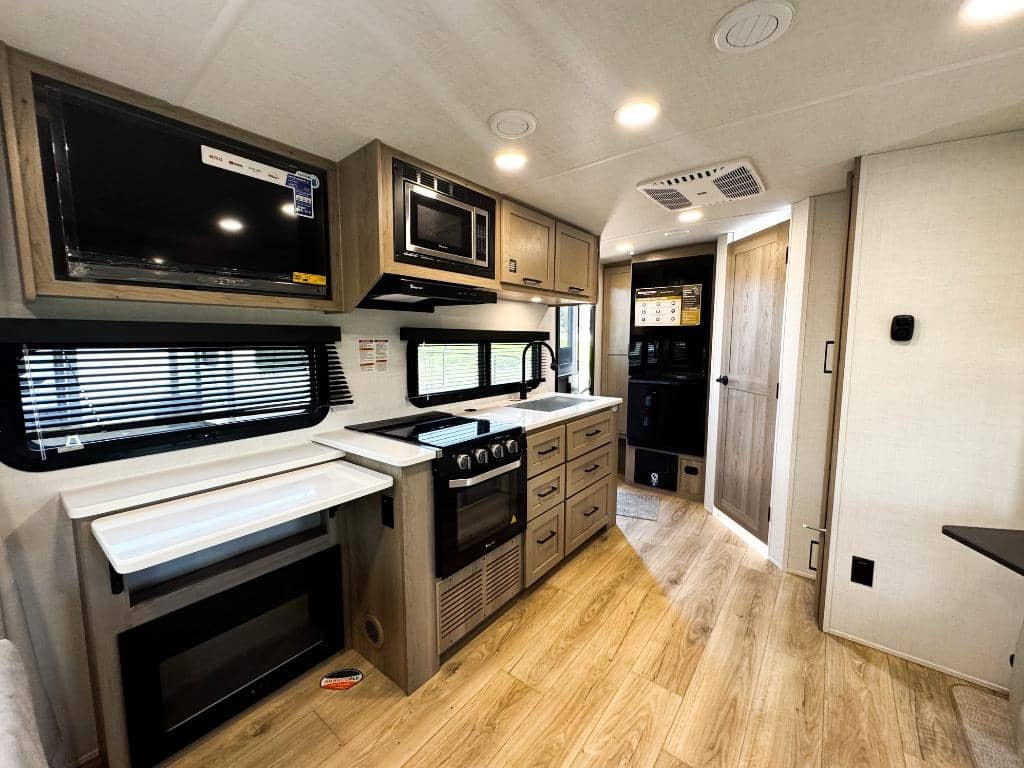 2026 Forest River 2026 Forest River Rockwood Mini Lite - thumbnail 10