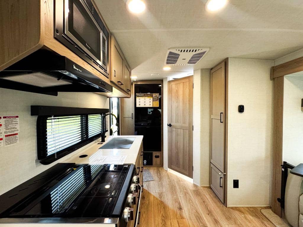 2026 Forest River 2026 Forest River Rockwood Mini Lite - thumbnail 11