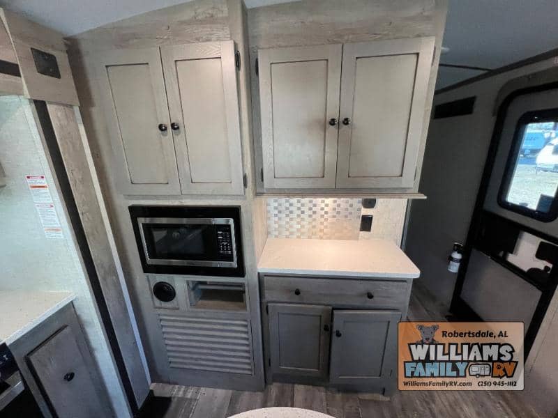 2021 Keystone RV 2021 Keystone RV Outback - thumbnail 8