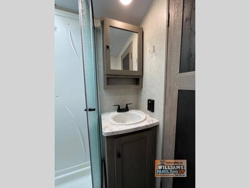 2021 Keystone RV 2021 Keystone RV Outback - thumbnail 22