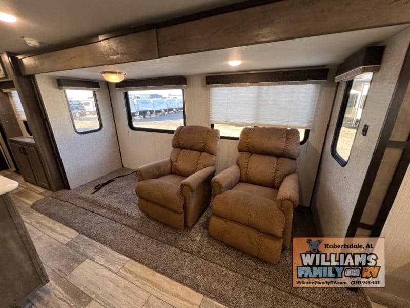 2020 Heartland 2020 Heartland North Trail - thumbnail 12