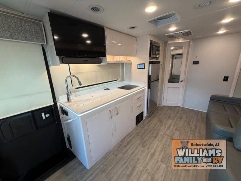 2023 Renegade 2023 Renegade Vienna - thumbnail 4