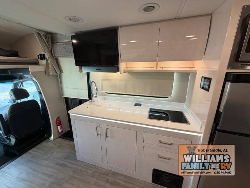 2023 Renegade 2023 Renegade Vienna - thumbnail 7