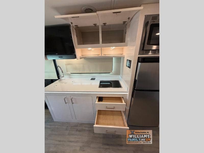 2023 Renegade 2023 Renegade Vienna - thumbnail 14