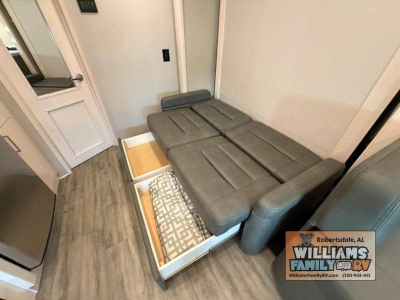 2023 Renegade 2023 Renegade Vienna - thumbnail 15