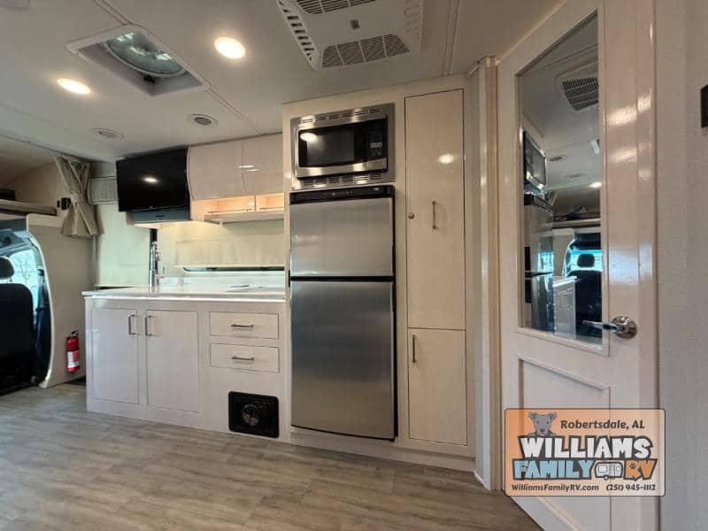 2023 Renegade 2023 Renegade Vienna - thumbnail 18