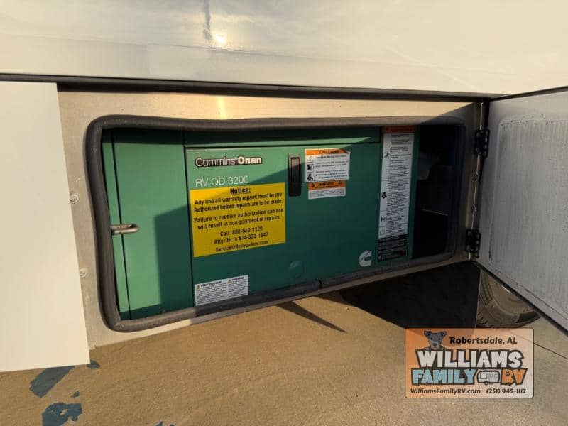 2023 Renegade 2023 Renegade Vienna - thumbnail 37