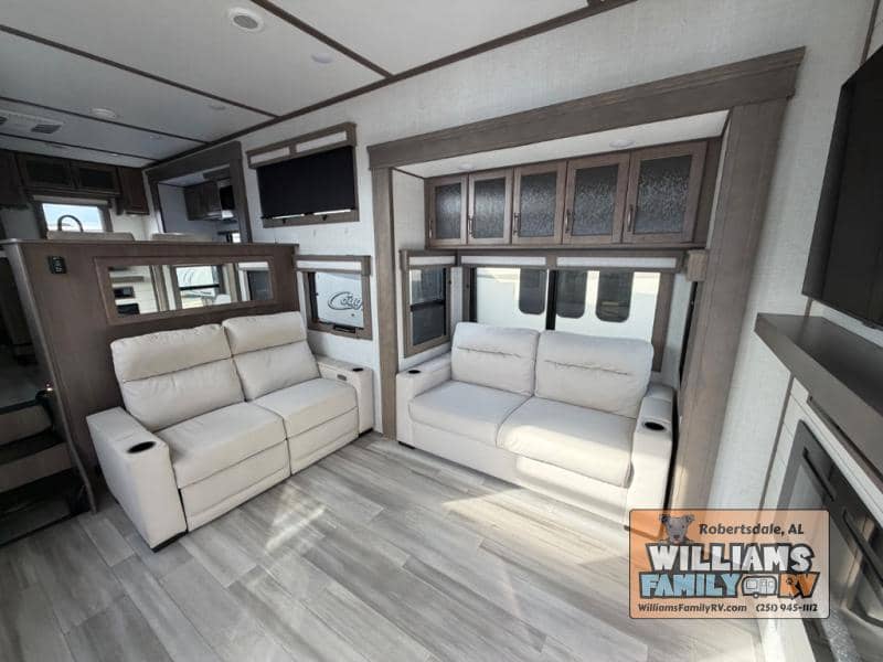 2023 Grand Design 2023 Grand Design Solitude - thumbnail 4