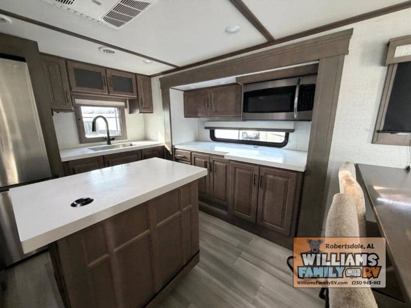 2023 Grand Design 2023 Grand Design Solitude - thumbnail 7