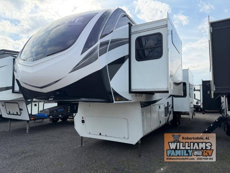 2023 Grand Design 2023 Grand Design Solitude - thumbnail 23