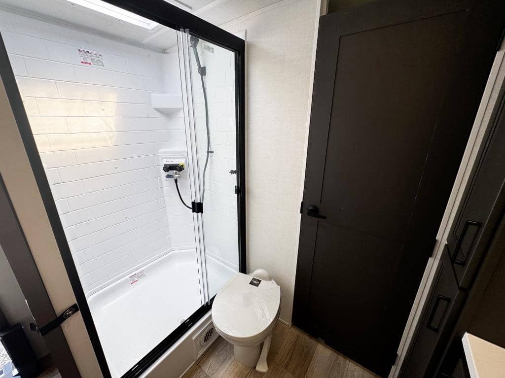 2026 Forest River 2026 Forest River Rockwood Ultra Lite - thumbnail 16