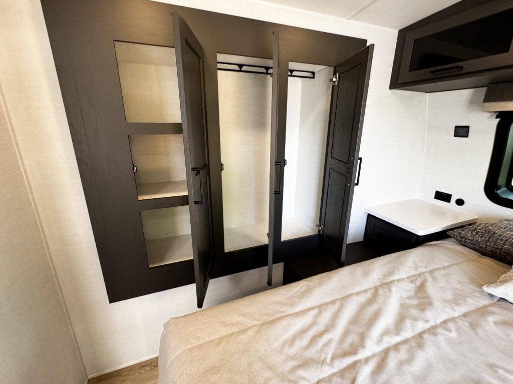 2026 Forest River 2026 Forest River Rockwood Ultra Lite - thumbnail 22