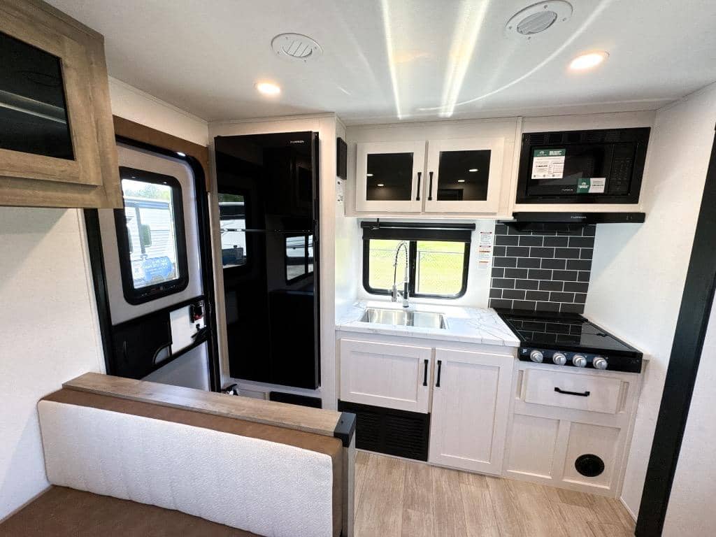 2026 Forest River 2026 Forest River Puma Tracks - thumbnail 5