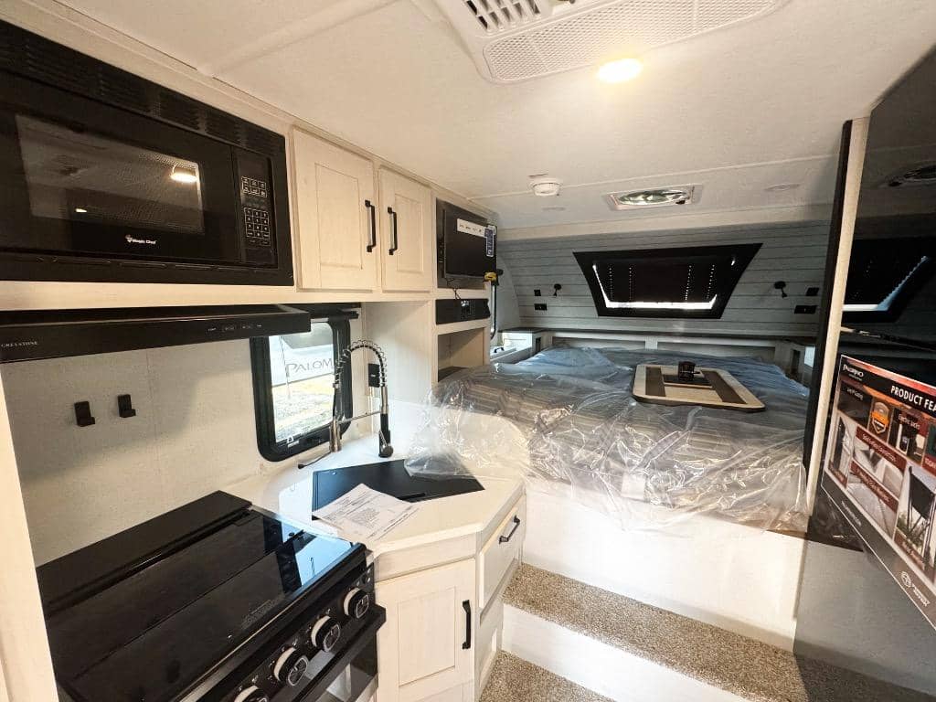 2026 Palomino 2026 Palomino Backpack Edition - thumbnail 3