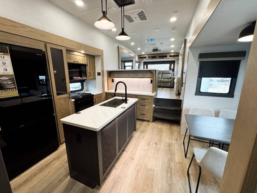 2026 Forest River 2026 Forest River Rockwood Signature - thumbnail 3