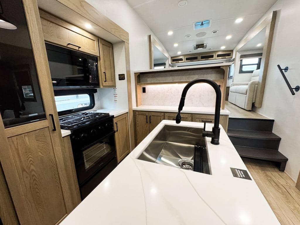 2026 Forest River 2026 Forest River Rockwood Signature - thumbnail 5