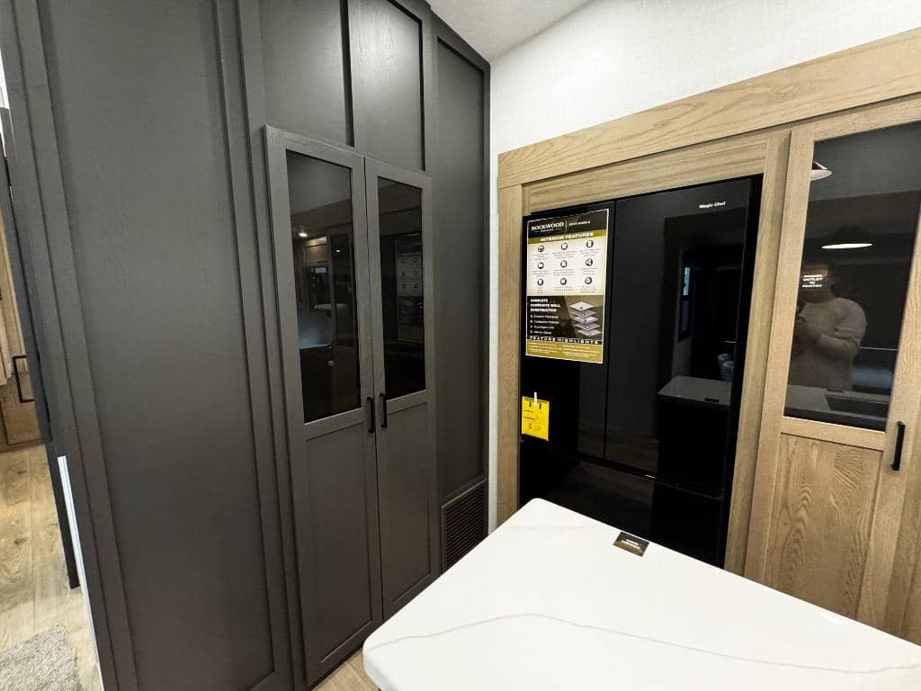 2026 Forest River 2026 Forest River Rockwood Signature - thumbnail 6