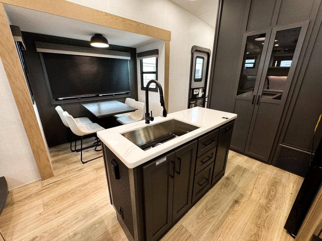 2026 Forest River 2026 Forest River Rockwood Signature - thumbnail 8