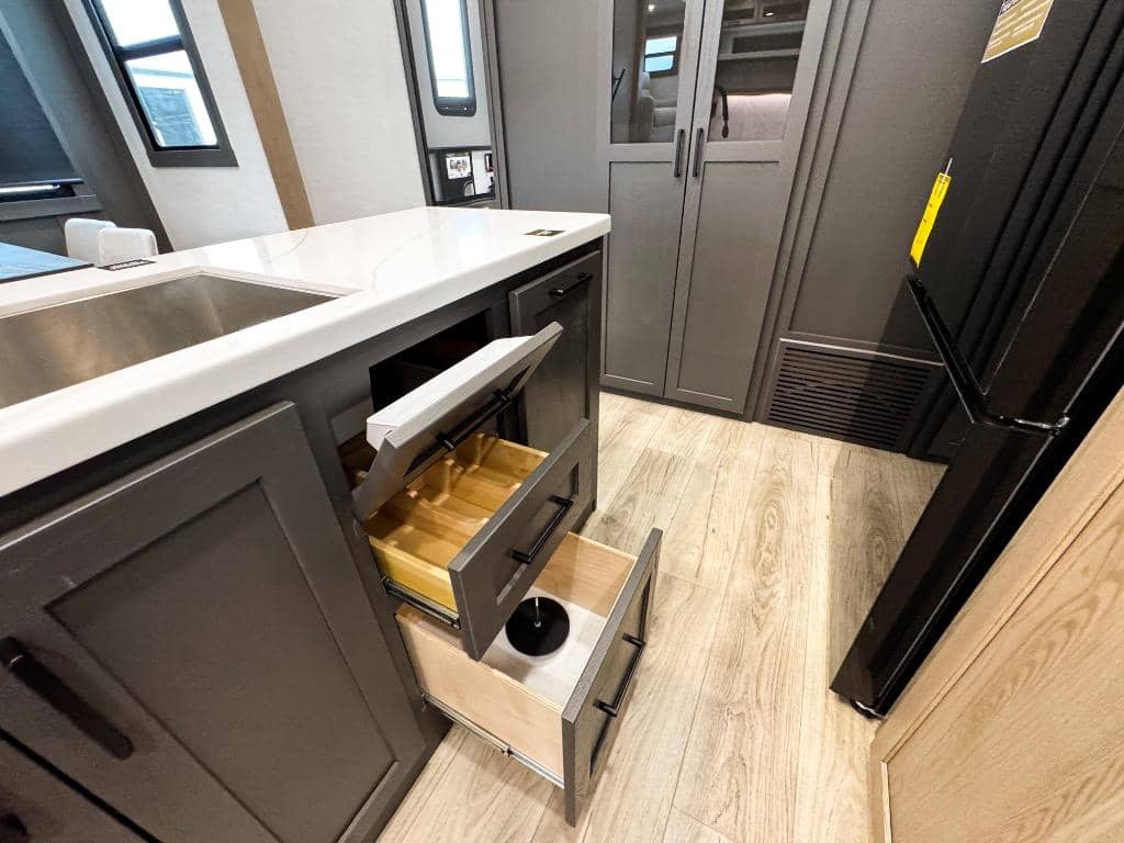 2026 Forest River 2026 Forest River Rockwood Signature - thumbnail 10