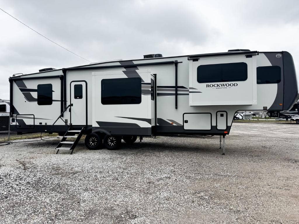 2026 Forest River 2026 Forest River Rockwood Signature - thumbnail 46