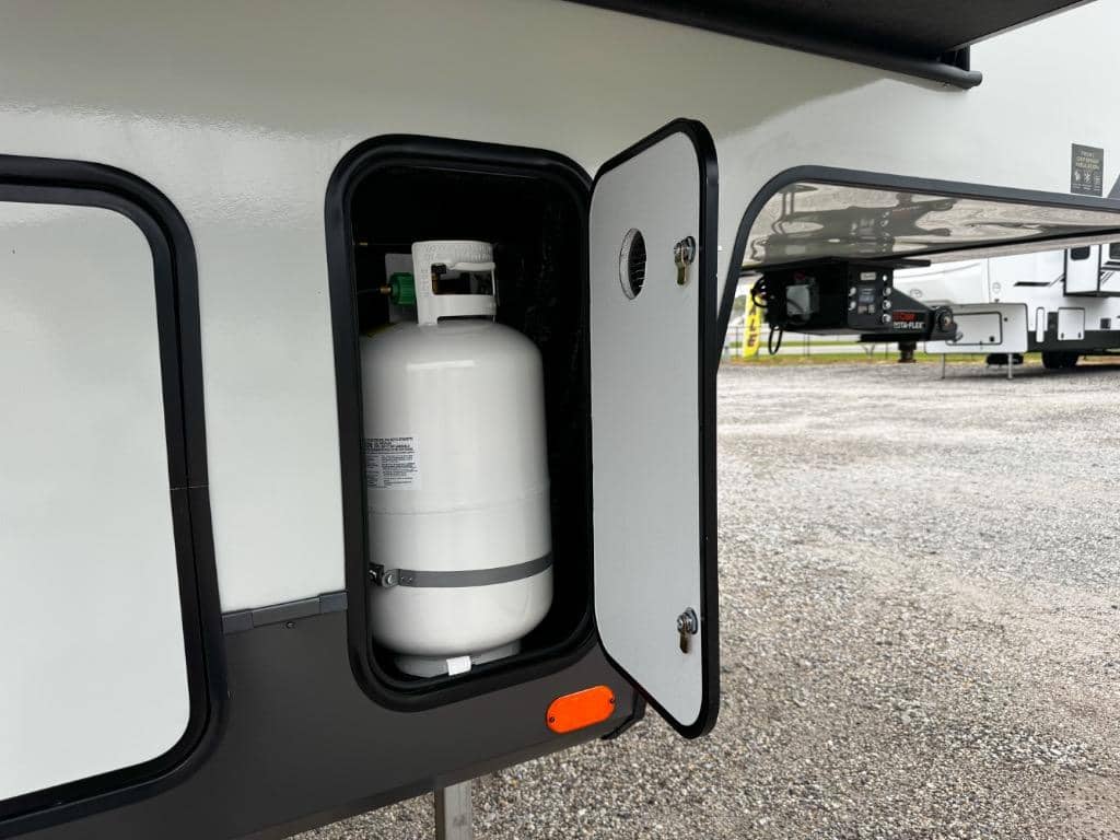 2026 Forest River 2026 Forest River Rockwood Signature - thumbnail 48