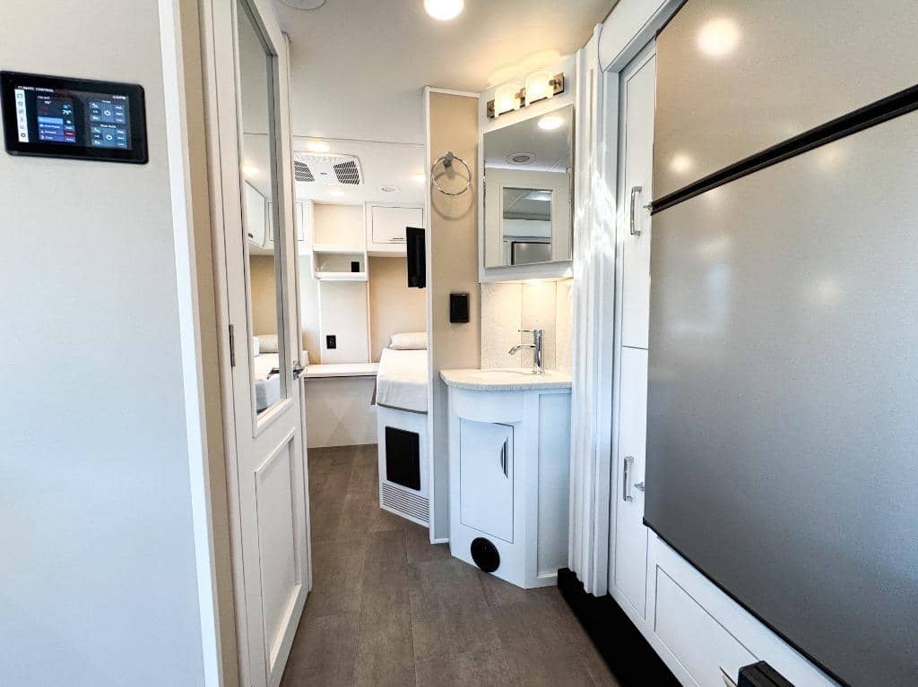 2026 Renegade 2026 Renegade Vienna - thumbnail 9