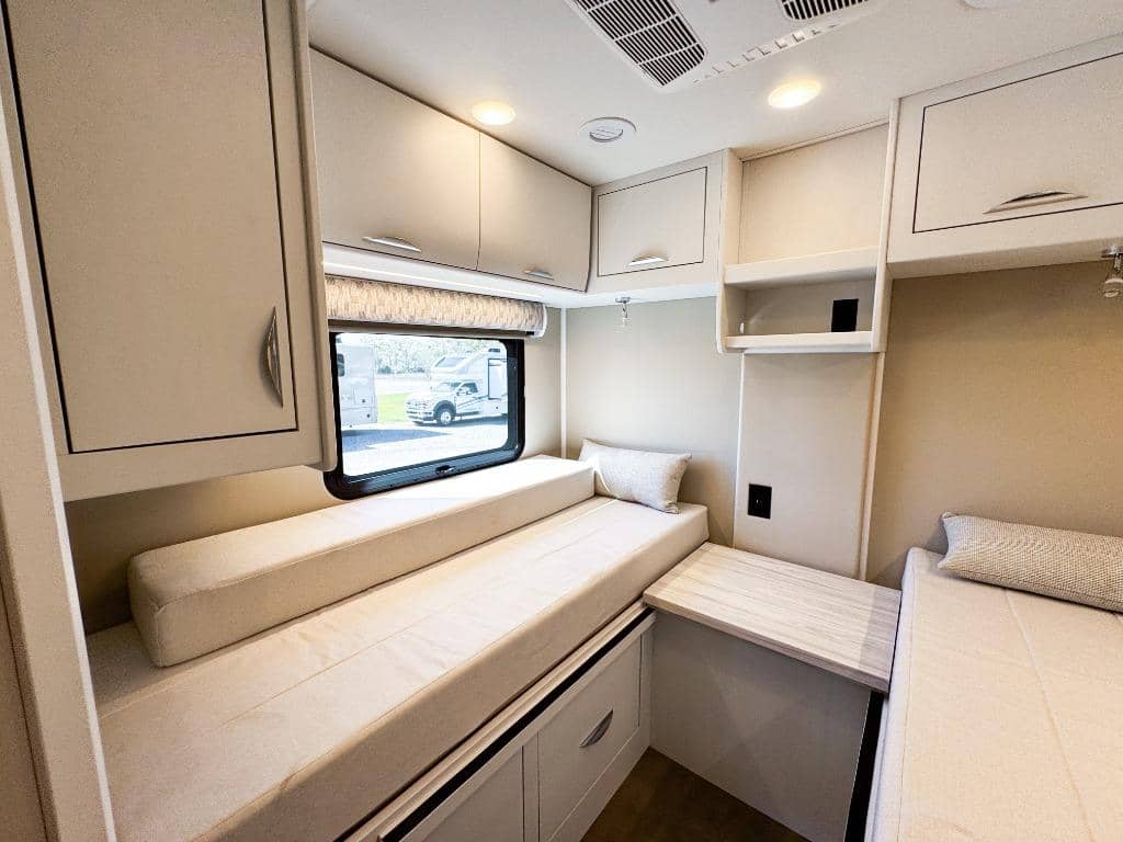 2026 Renegade 2026 Renegade Vienna - thumbnail 14