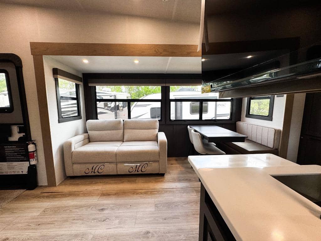 2026 Forest River 2026 Forest River Rockwood Signature - thumbnail 11