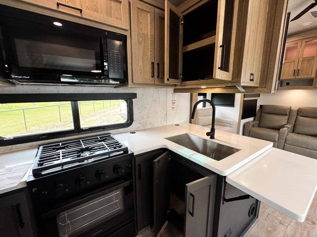 2026 Forest River 2026 Forest River Rockwood Signature - thumbnail 26