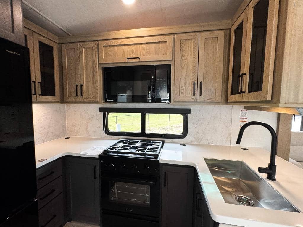 2026 Forest River 2026 Forest River Rockwood Signature - thumbnail 27