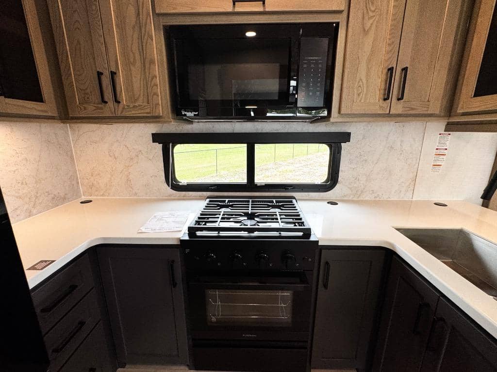 2026 Forest River 2026 Forest River Rockwood Signature - thumbnail 28