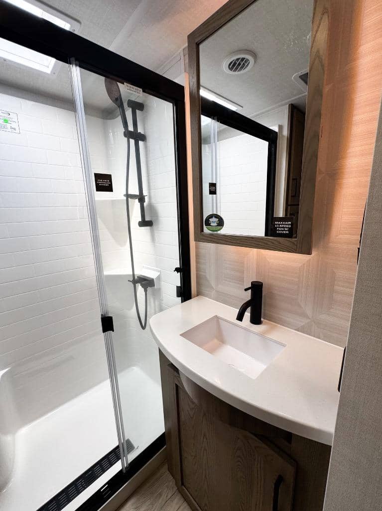 2026 Forest River 2026 Forest River Rockwood Signature - thumbnail 38