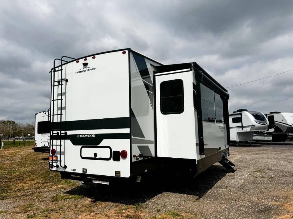 2026 Forest River 2026 Forest River Rockwood Signature - thumbnail 57