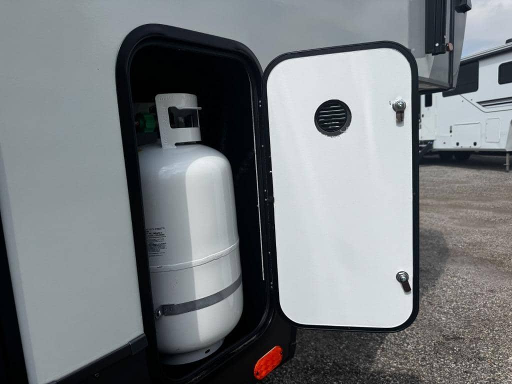 2026 Forest River 2026 Forest River Rockwood Signature - thumbnail 58