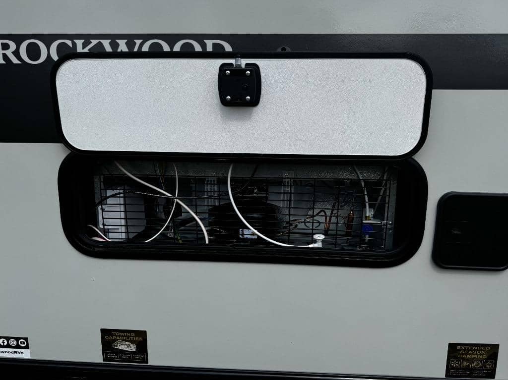 2026 Forest River 2026 Forest River Rockwood Signature - thumbnail 61