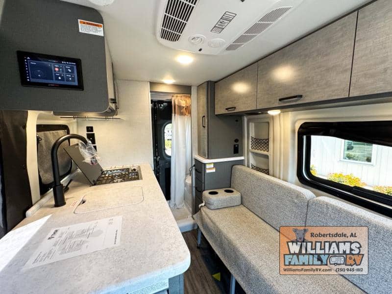 2026 Thor Motor Coach 2026 Thor Motor Coach Rize - thumbnail 4