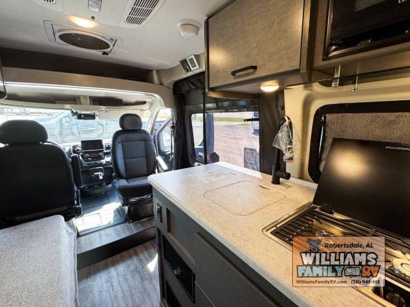 2026 Thor Motor Coach 2026 Thor Motor Coach Rize - thumbnail 9